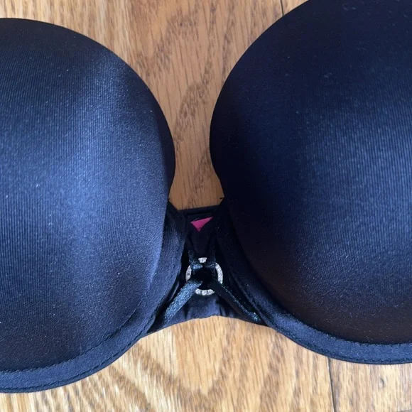 La Senza Cute Black Strapless Bra - Picture 2 of 6